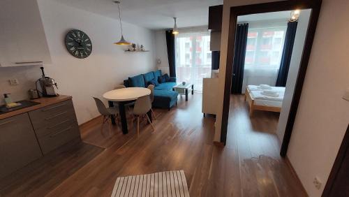 Czyzyny Apartment | Apartament przy Łąkach - Zakodomki (Kraków)