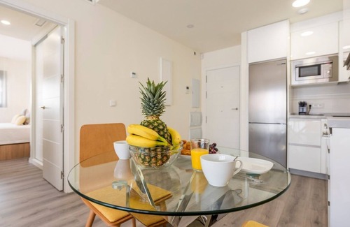 Cruz de Humilladero Apartment | Apartamento La Estación Málaga by Ruralidays