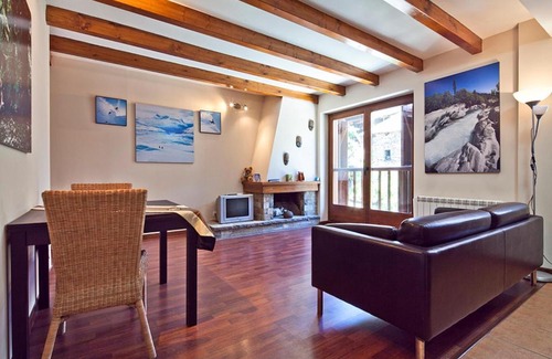 Alt Aneu Apartment | Apartamentos Valencia de Anheu