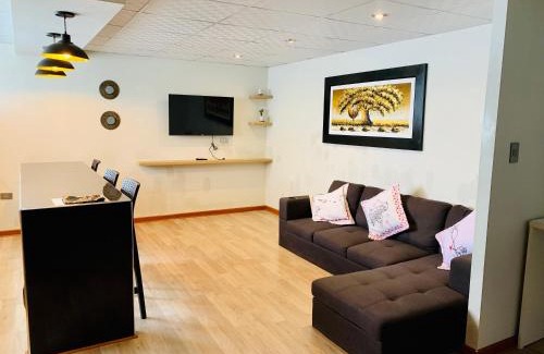 El Tambo Apartment | Apartamentos WANCA SUITES para 4, 5 y 6 huéspedes cochera muy cerca al Centro