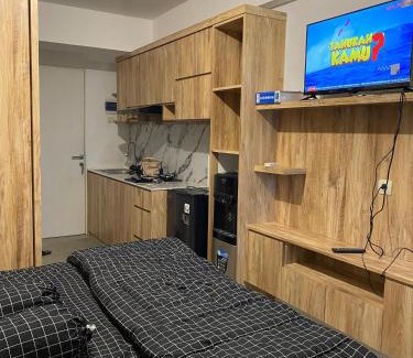 South Tangerang Apartment | apartemen urbantown serpong by lens room