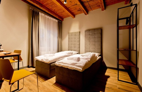 Zary Hotel | ApartHotel I SORAU