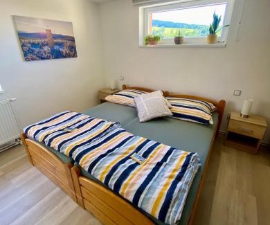 Destne Apartment | Apartmán Karovi