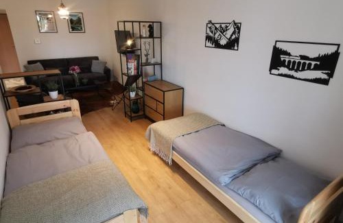 Velky Slavkov Apartment | Apartmán Pri Lese