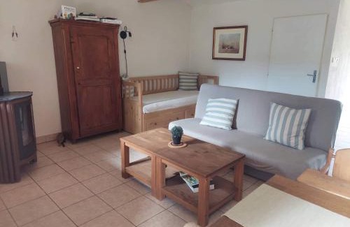 Chvalec Apartment | Apartmán U Kaštanu