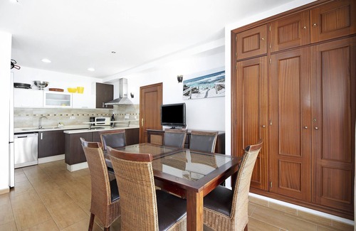 El Puerto de Santa Maria Apartment | Apartment 'Primera Línea Con Vistas Al Mar' with Private Terrace and Air Conditioning