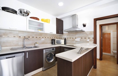 El Puerto de Santa Maria Apartment | Apartment 'Primera Línea Con Vistas Al Mar' with Private Terrace and Air Conditioning