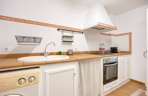 El Puerto de Santa Maria Apartment | Apartment 'La Terracita De Candi El Puerto' with Sea View, Wi-Fi and Air Conditioning