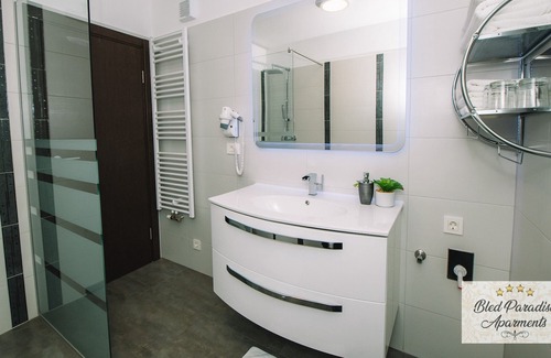 Zasip Apartment | Apartma 4 (pogled na Triglav)