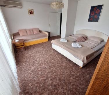 Trzic House | Apartmaji Mojca