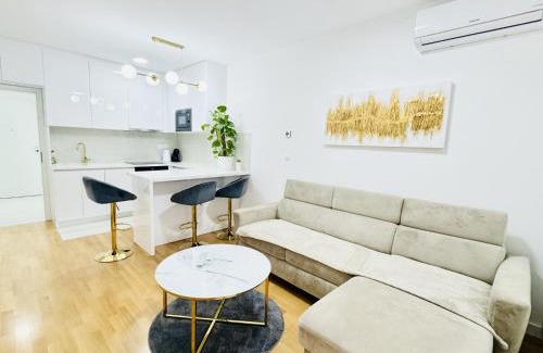 Zagreb Apartment | Apartman Lilly - SelfCheckIn - Zagreb - Mirna Lokacija - Lođa