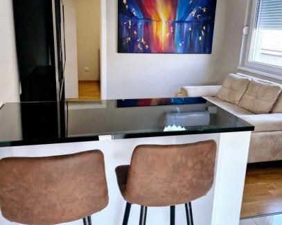 Zrenjanin Apartment | Apartman LUX