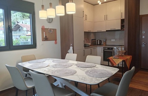 Dobra Voda Apartment | Apartmani Seaside - Enjoy the sunset