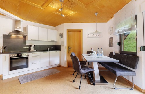 Bad Peterstal-Griesbach Apartment | Apartment 'Kapellenblick' with Shared Garden, Balcony and Wi-Fi