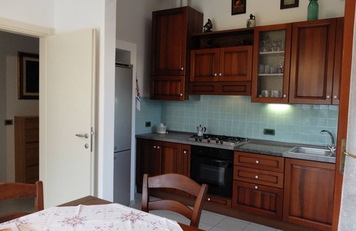 Torre del Lago Puccini Apartment | Apartment with garden 5 minutes from the sea