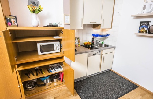 Hernals Apartment | Apartment 1 top floor apartment with terrace