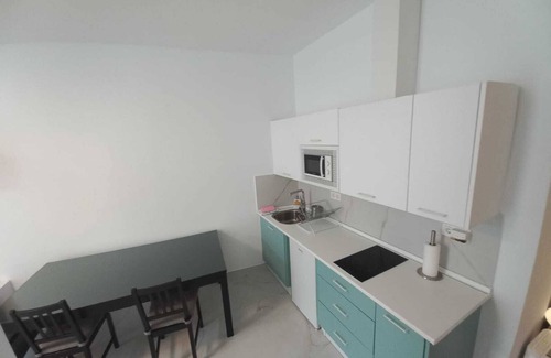 Ciudad Jardin Apartment | APARTMENT 2 HOUSE PUERTA DE ALMODOVAR