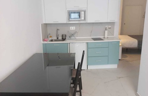 Ciudad Jardin Apartment | APARTMENT 2 HOUSE PUERTA DE ALMODOVAR