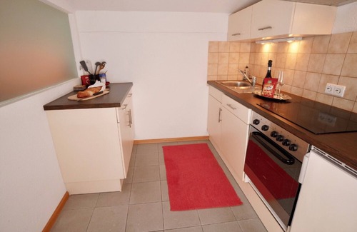 Weil am Rhein Apartment | Apartment '2' with Shared Terrace, Balcony and Wi-Fi