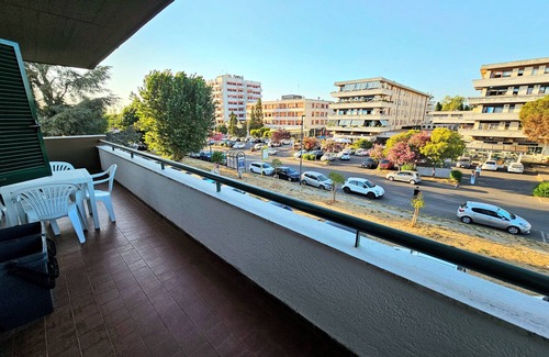 Cerenova Apartment | Apartment 20 Minutes from San Pietro: Your Coastal Paradise near Rome