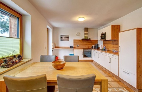 Poehl Apartment | Apartment 4 with balcony - Gästehaus Schloßhalbinsel