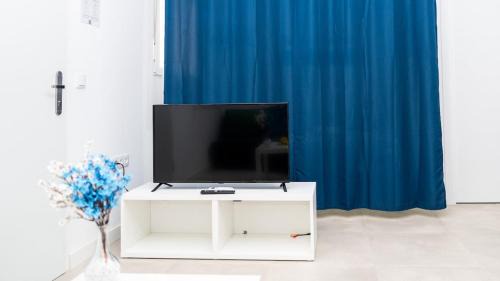 Ciudad Lineal Apartment | Apartment 6 Private complex Parking 4 people