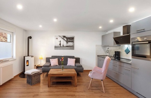 Frielendorf Apartment | Apartment '60qm' with Shared Terrace and Wi-Fi