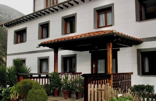 Panes Apartment | Apartment 8