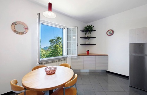 Stella Apartment | Apartment 'Ai Campi' with Private Garden, Balcony and Wi-Fi