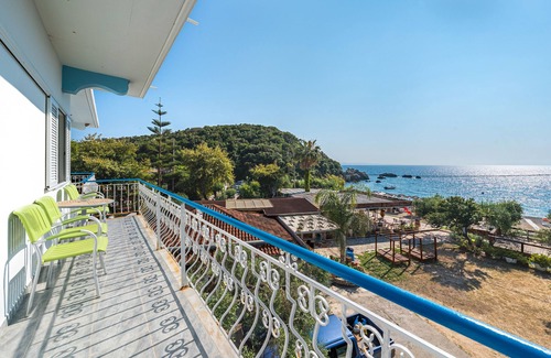 Parga Apartment | Apartment 'Alex Bar 7' with Sea View, Wi-Fi and Air Conditioning