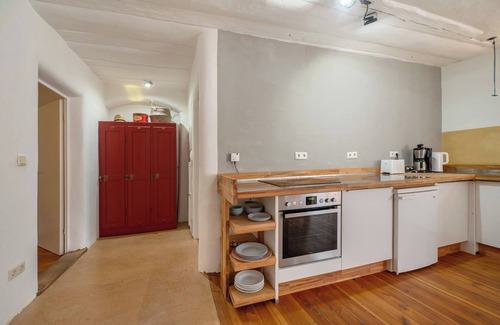 Dernbach Apartment | Apartment 'Alte Mühle In Dernbach' with Private Terrace, Shared Garden and Wi-Fi