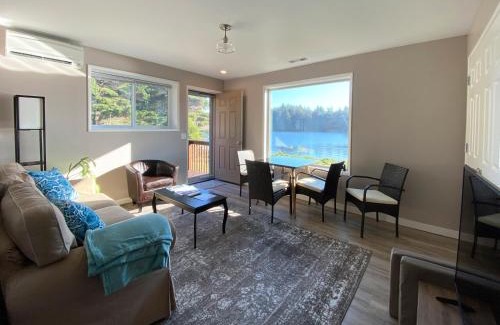 Langlois Apartment | Apartment at Floras Lake Getaway