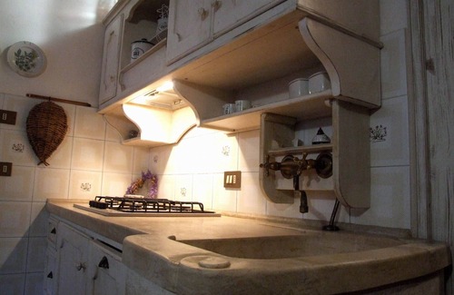 Pisa City Centre Apartment | Apartment at only 4 min walk from the leaning Tower, with car parking