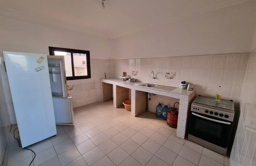 Pointe des Almadies Apartment | Apartment Bedroom-Living Room-Kitchen-Terrace halfway Blaise Diagne Airport - Dakar