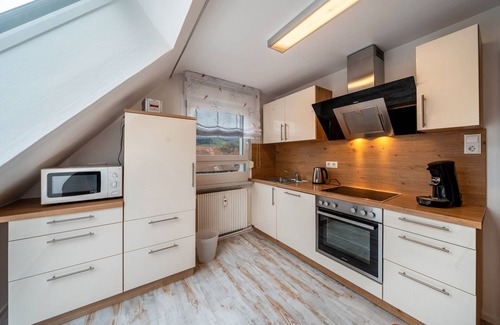 Hausach Apartment | Apartment 'Burgblick' with Mountain View, Shared Garden and Wi-Fi