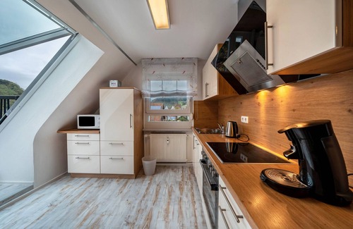 Hausach Apartment | Apartment 'Burgblick' with Mountain View, Shared Garden and Wi-Fi