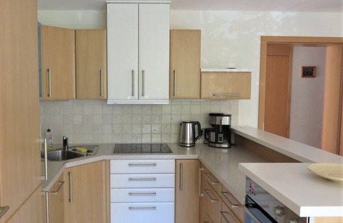 Reutin Apartment | Apartment 'Cathleen Bohnert' with Mountain View, Private Terrace and Wi-Fi