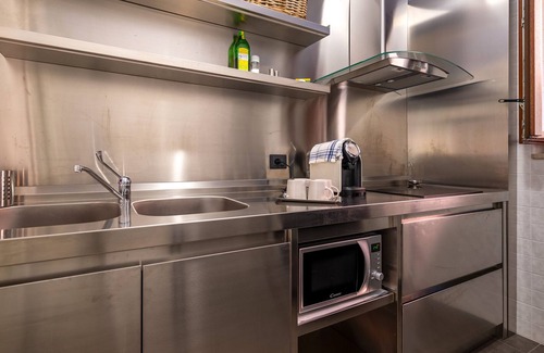 Massafra Apartment | Apartment 'Casa Af' with Shared Terrace, Wi-Fi and Air Conditioning