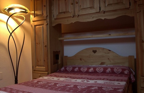 Planaz Apartment | Apartment 'Casa Girod - Elegance' with Mountain View, Private Terrace and Wi-Fi