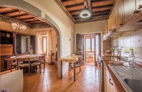 Crocina Apartment | Apartment "Casa Vacanze del Borgo" with Garden and Wi-Fi