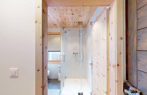 Pontresina Apartment | Apartment Chesetta - Newly Renovated Studio in a Quiet Location in Pontresina