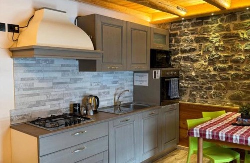 Auronzo di Cadore Apartment | Apartment 'Ciariè' with Mountain View and Shared Garden