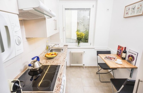 Hernals Apartment | Apartment comfortable spacious living