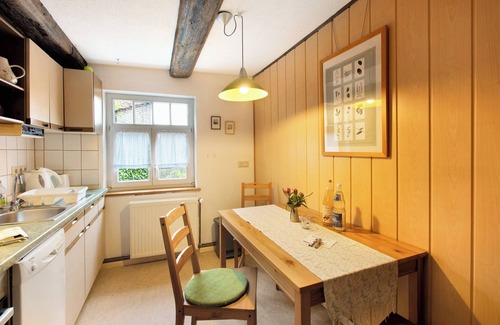 Veckenstedt Apartment | Apartment 'Ferienwohnung Gute Stube' with Mountain View, Shared Terrace and Wi-Fi