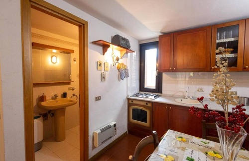 Castel di Sangro Apartment | Apartment 'Dimora Annilor Castel Di Sangro' with Shared Garden, Wi-Fi and Air Conditioning