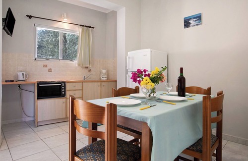 Limni Keri Apartment | Apartment "Dolphin Apartment 8" with Private Balcony, Shared Garden & Wi-Fi