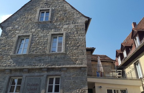 Marktbreit Apartment | Apartment "EINS" in the former inn "Zur Höll" in the romantic Marktbreit