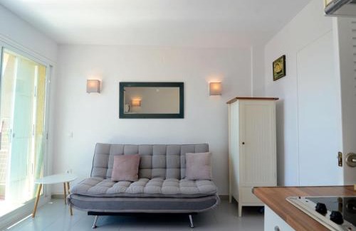 Els Griells Apartment | Apartment Els Griells near Beachfront