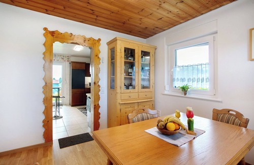 Goerwihl Apartment | Apartment 'Familie Quednow - Im Algi' with Mountain View, Private Terrace and Wi-Fi