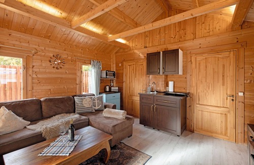 Mucheln House | Apartment 'Ferienhaus Seebrise - Marina Mücheln' with Lake View, Wi-Fi and Air Conditioning